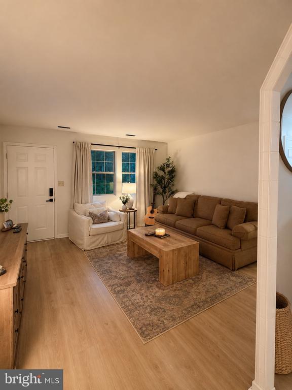 Building Photo - 11433 Rocky Rd Unit 3