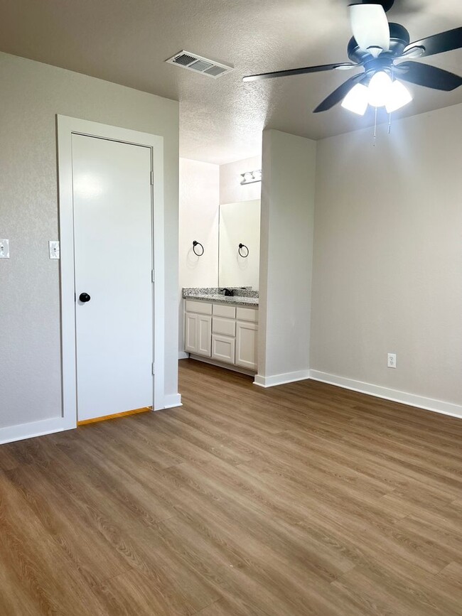Photo - Charming Remodeled Duplex - Move- in READY!