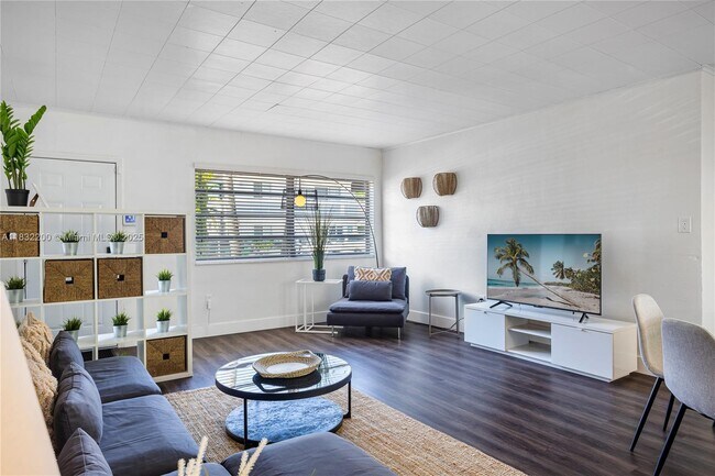 Photo - 1150 8th St Unit 3