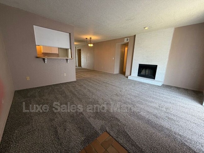 Photo - 3200 W Britton Rd Unidad 282