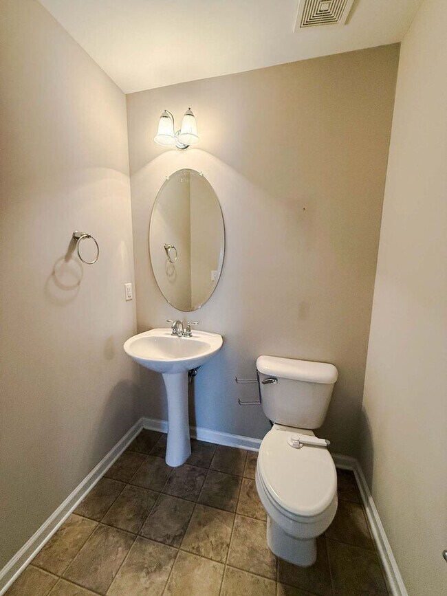 Photo - 164-1164 Ladden Ln