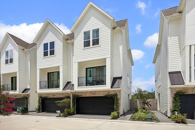 Building Photo - 10614 Cascade Ledge Ln