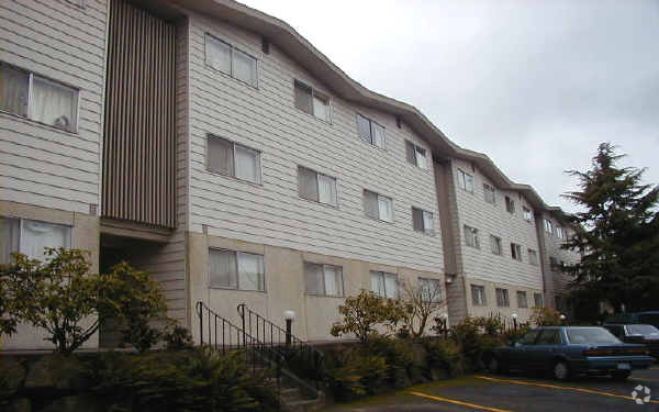 Burien Place - Burien Place Apartments