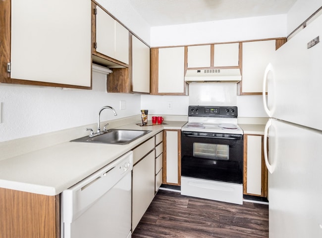 Photo - Stonewood Apartments