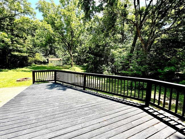Photo - 2120-231w US-31W