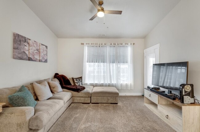 Photo - 2212 W Main St Unit A301