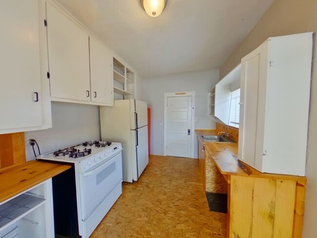 Photo - Charming 1Bed/1Bath House!