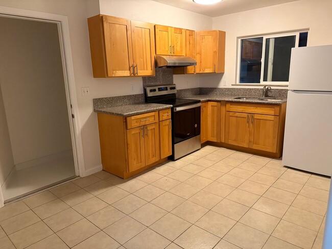 Photo - 2 bedroom 1.5 bath duplex Great location!