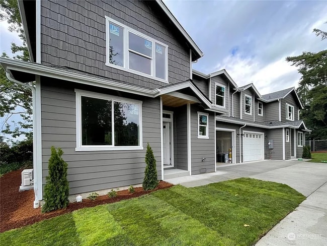 Photo - NIce Bremerton Townhouse