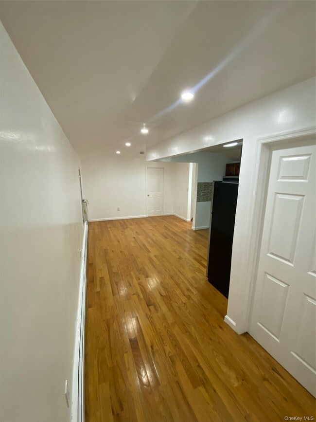 Photo - 122-07 142nd Pl