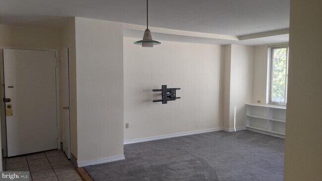 Photo - 1121 Arlington Blvd Condo Unit 530