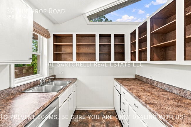 Photo - 32 Winthrop Rd