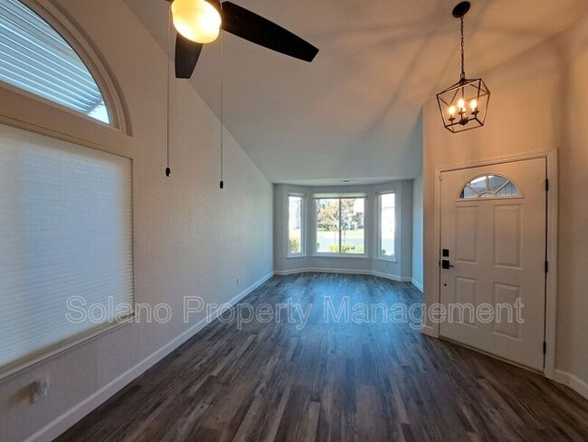 Photo - 357 Shannon Dr