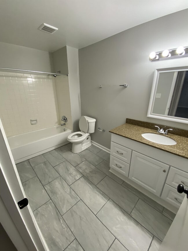 Photo - 1913 16th Ave S