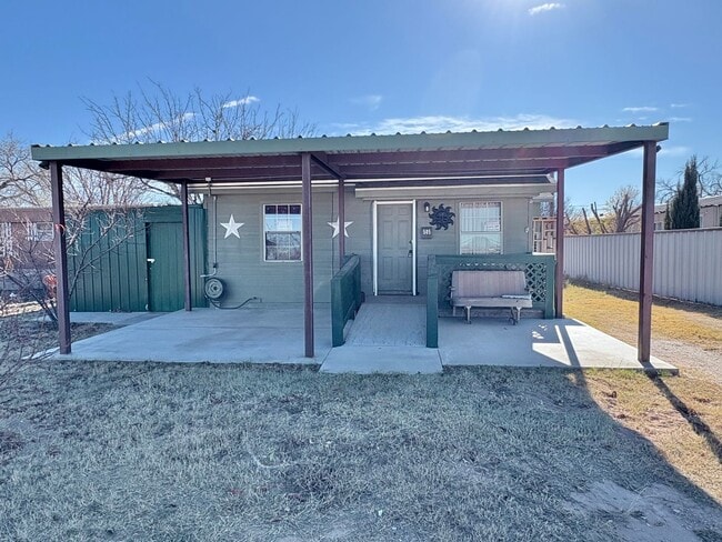 Building Photo - 505 W Polk Ave