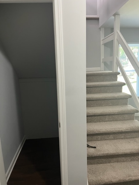 Photo - 128 Rainbow Ct