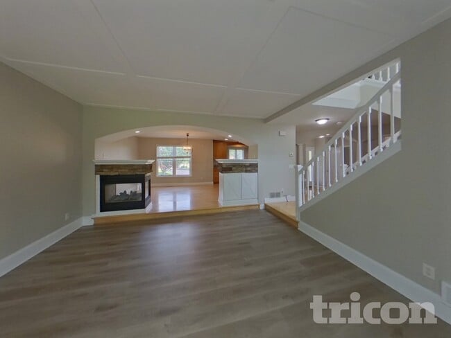 Photo - 606 Lincoln Dr NE