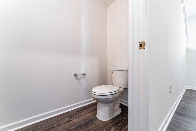 Photo - 370 Freestall Dr