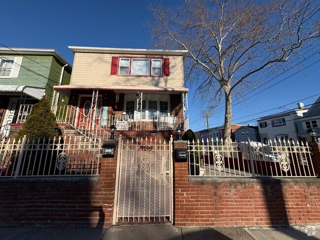 Building Photo - 10 Lembeck Ave Rental