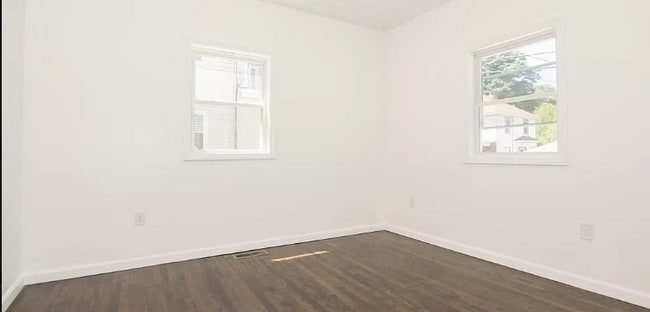 24 Brooks St Unit 1