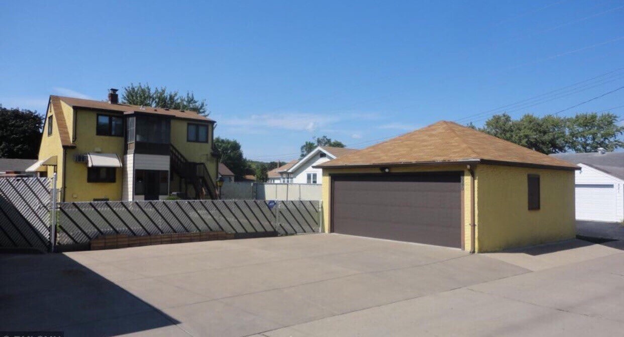 Photo - 825 5th Ave S