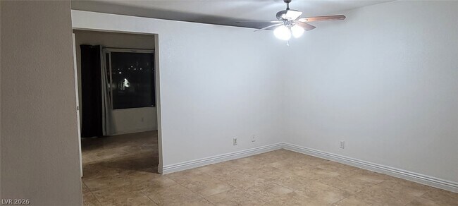 Photo - 305 N 10th St Unidad 33