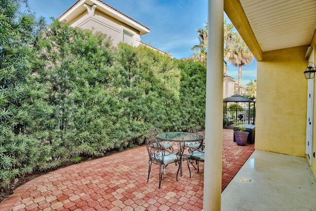 Photo - 4742 Amhurst Cir