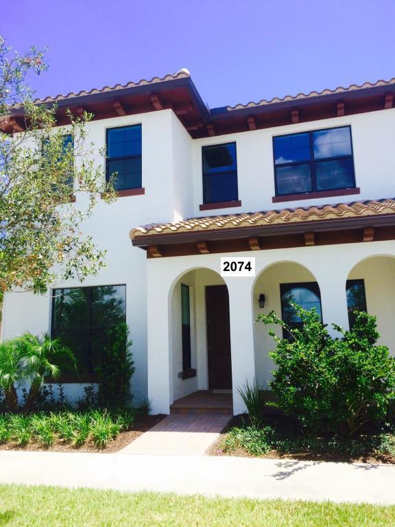 Photo - 2074 Dickens Ter