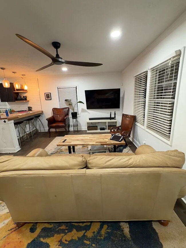 Room in Duplex on Polar Rock Pl SW