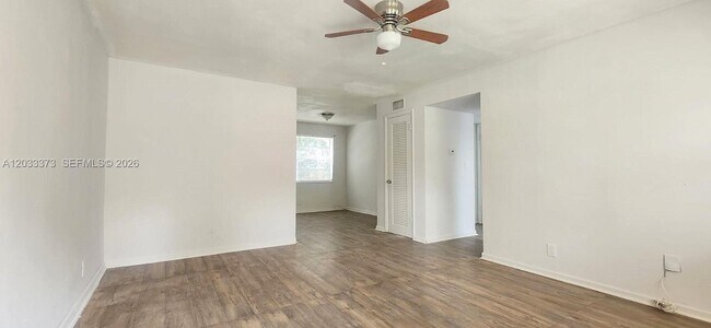 Photo - 5281 SW 90th Way Unit 1