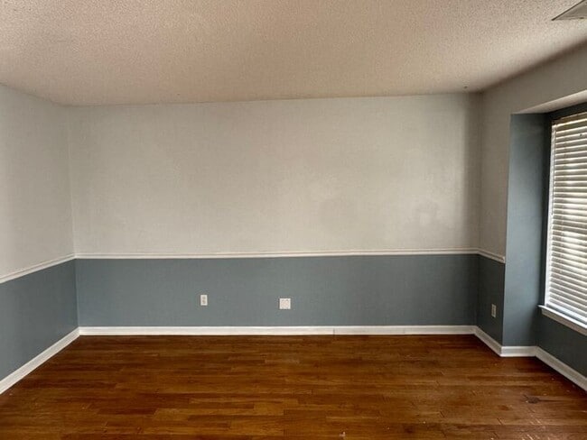 Photo - Northlake Mall Location!! Nice house with ...