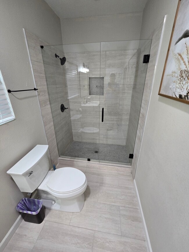 Photo - 1217 E Lamar St