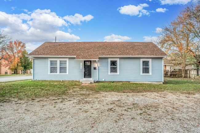 Photo - Available May 15!