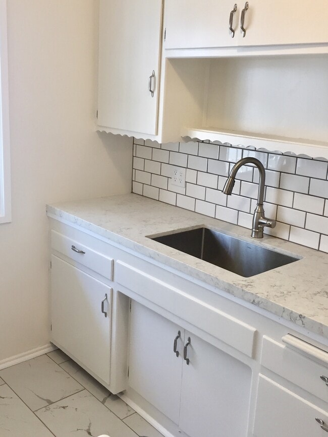 Photo - Blackburn Apartments