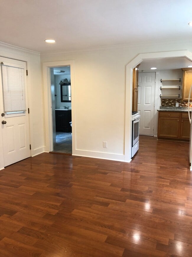 933 10th St Unit 933-10th St -A