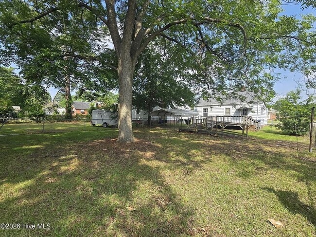 1001 Russell St