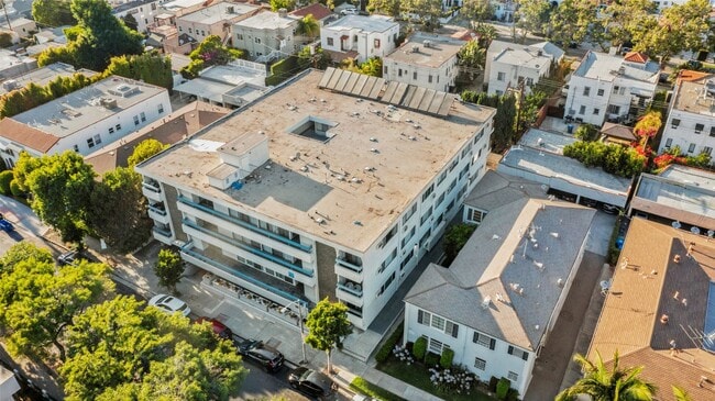 Wilshire Regency Apts.