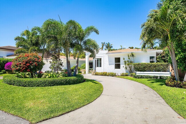 Photo - 735 NE 6th St