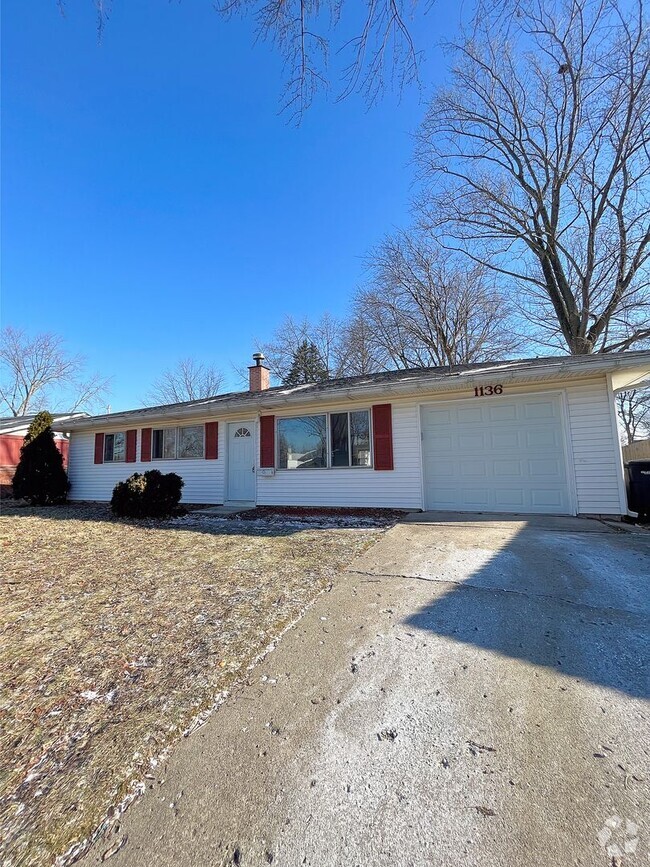 Building Photo - Fully Remodeled 3 Bedroom House