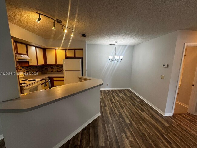 Photo - 3360 Pinewalk Dr N Unit 1324