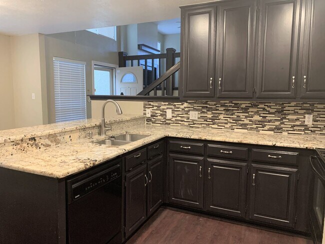 Photo - 3323 Augusta Blvd