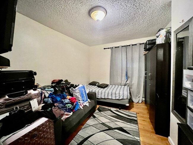 Photo - 227 Everett St Unit 4