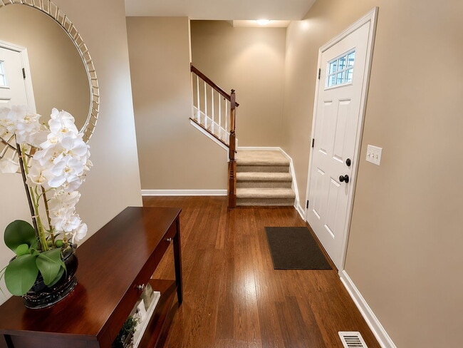 Photo - Furnished 5-Bedroom Single-Family Home in Orchard Park