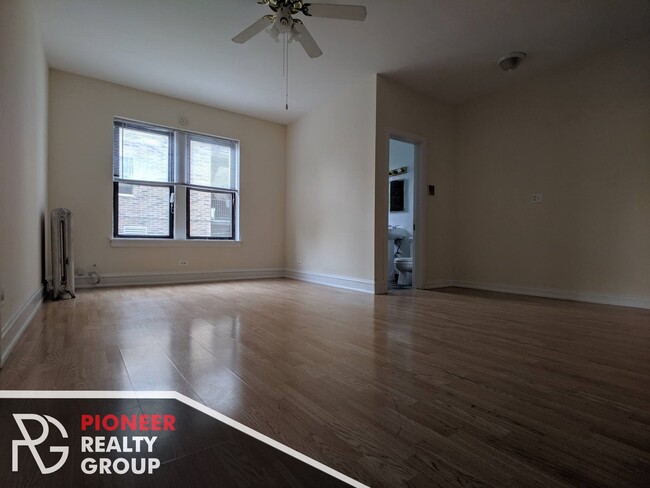 Photo - 4847 N Damen Ave Apartments Unit 110