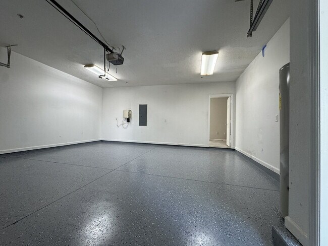 Photo - 6066 Gibson Ave