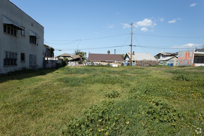 MARZO 2022 - 137-141 N Rampart Blvd