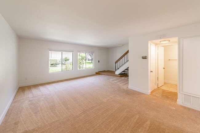 Photo - Stunning Townhome in Tanglewood Community