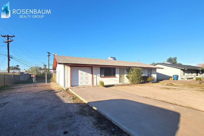 Photo - Charming 3-Beds, 1.25-Bath Single-Level Home in Apache Junction!