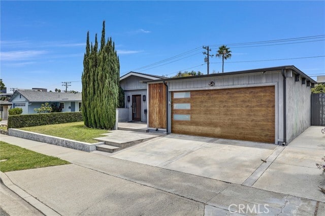 3078 Trinity Dr