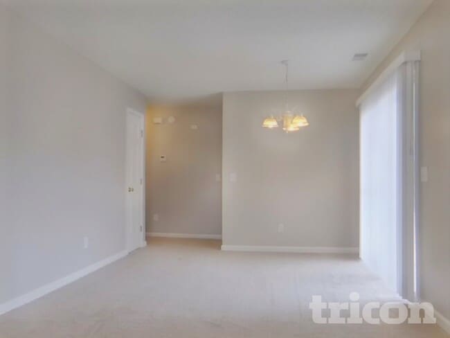 Photo - 1306 May Oak Cir